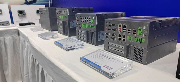 华北工控带来了英特尔12/13/14代系列嵌入式计算机 华北工控带来了英特尔12/13/14代系列嵌入式计算机