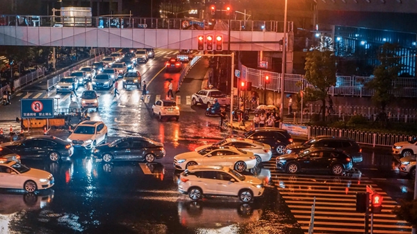 交通违章抓拍 交通违章抓拍